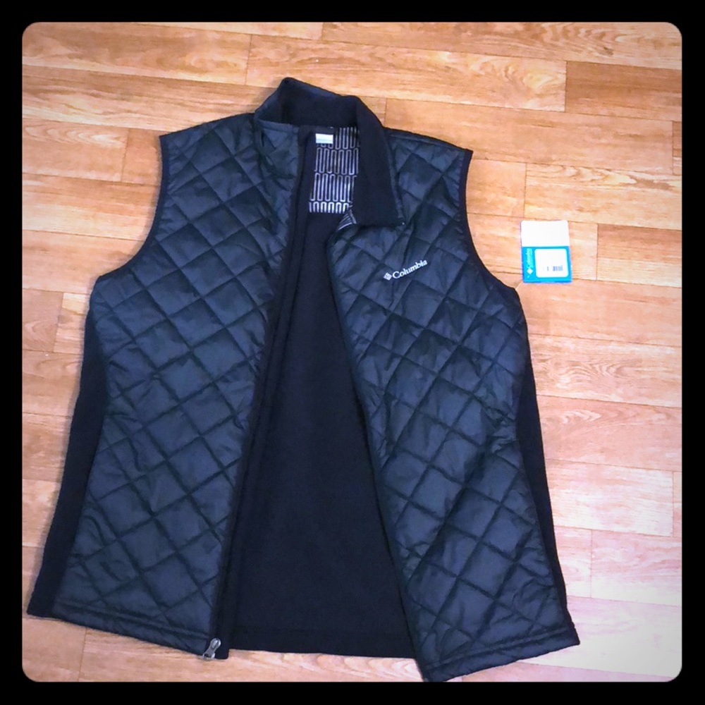 Columbia Black vest NWT